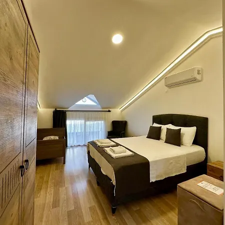 Appartamento Maldives, Right On Sea In Center Of